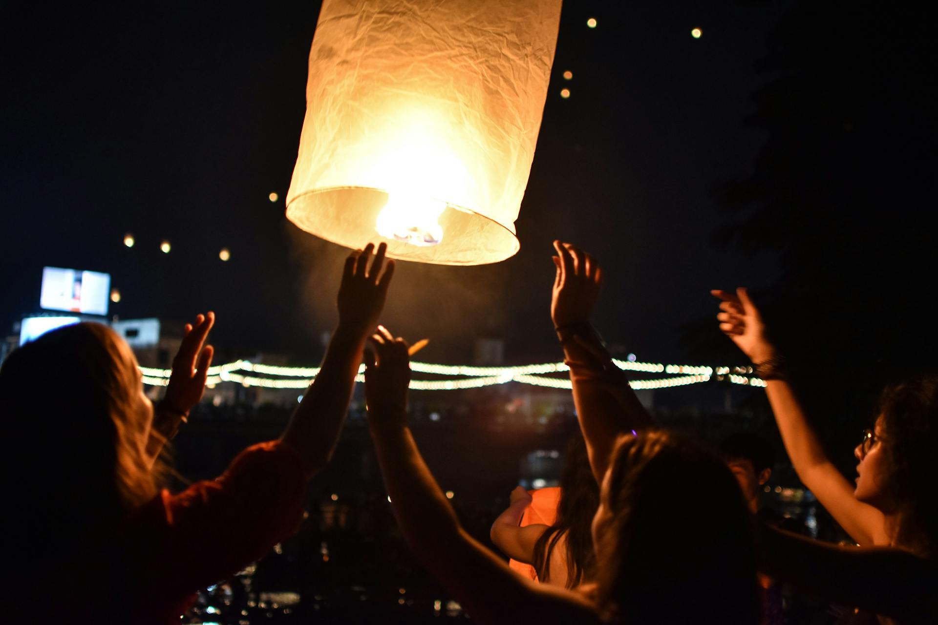 Chiang Mai Lantern Lifted Festival, Thailand